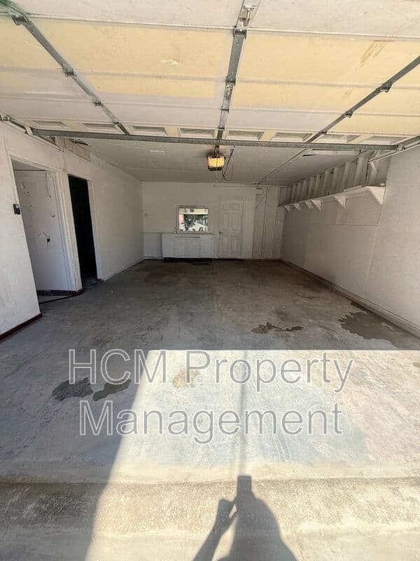 Long Beach House: 2605 E. Washington St.