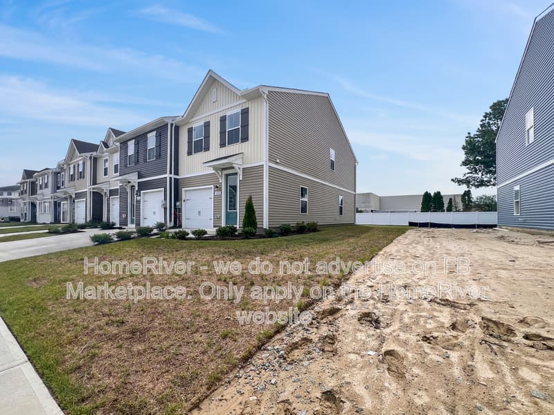Salisbury Townhome: 228 Clement Loop