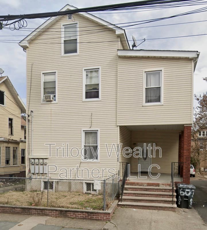Newark Condo: 224 S. 7th Street - 1B