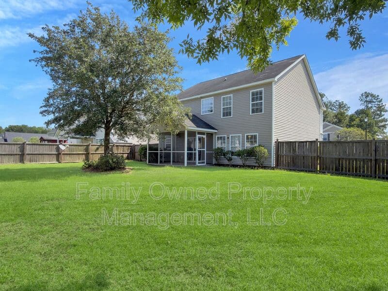 Summerville House: 1201 Wild Goose Trail