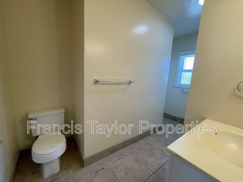Escondido Condo: 741 S Escondido Blvd