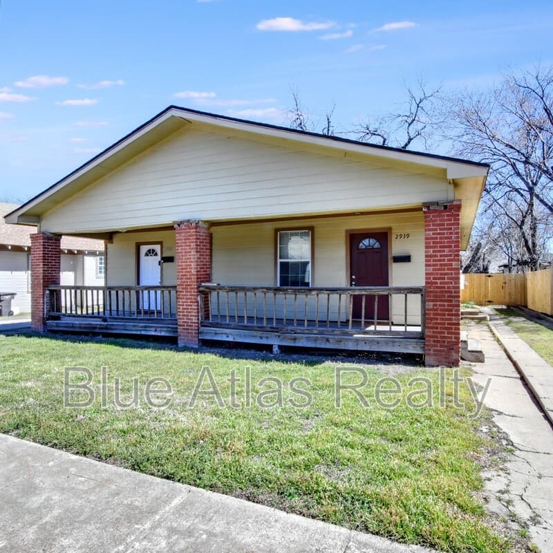 Fort Worth House: 2937 South Adams Street - 1