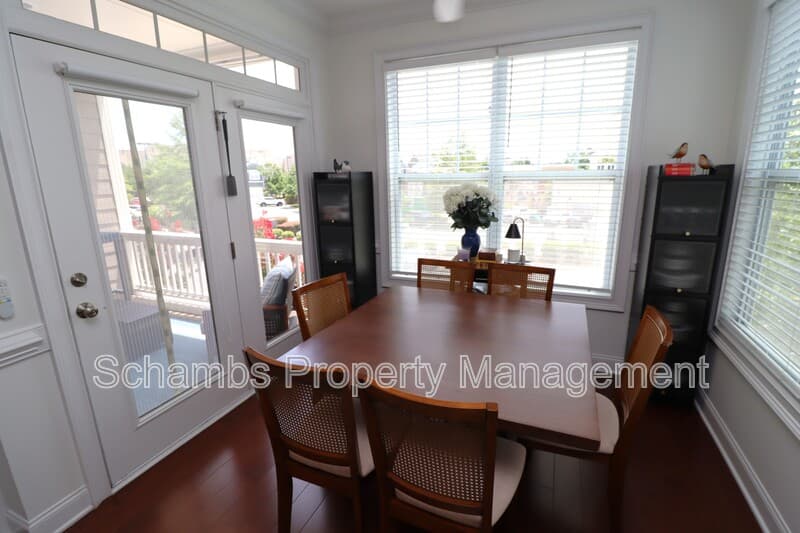 Cary Townhome: 556 Balsam Fir Dr