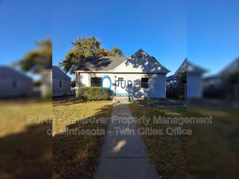 Saint Paul House: 793 Lake St