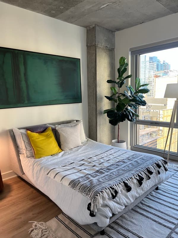 Chicago Condo: 200 N Desplaines