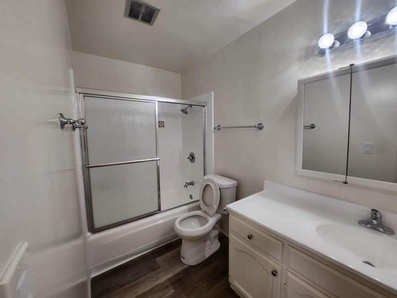 Los Angeles Condo: 123 South Catalina Street - 216