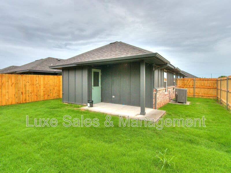 Oklahoma City House: 10515 Lawson Place Rd