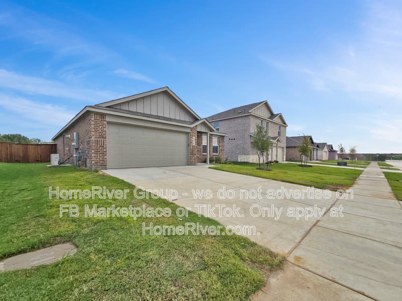 Joshua House: 2216 Jesse James Ln