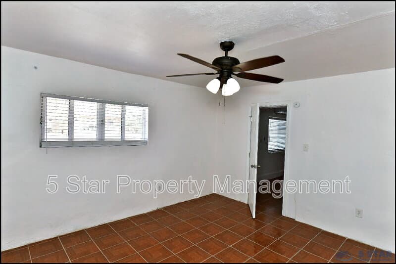 El Paso Condo: 1910A Olive Ave !!