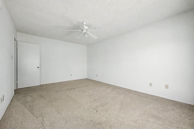 Phoenix House: 2822 E WILLOW Avenue