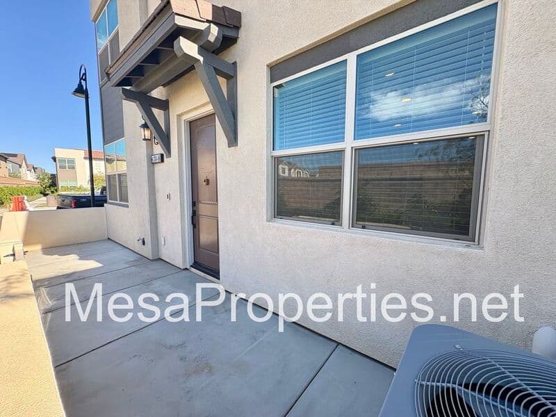 Ontario House: 4130 E. Malagon Privado