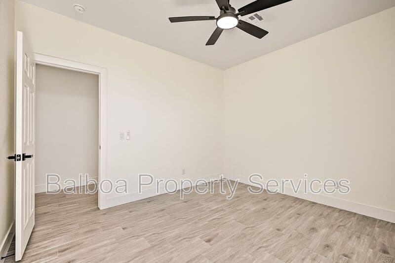Buckeye Condo: 212 2nd Ave E