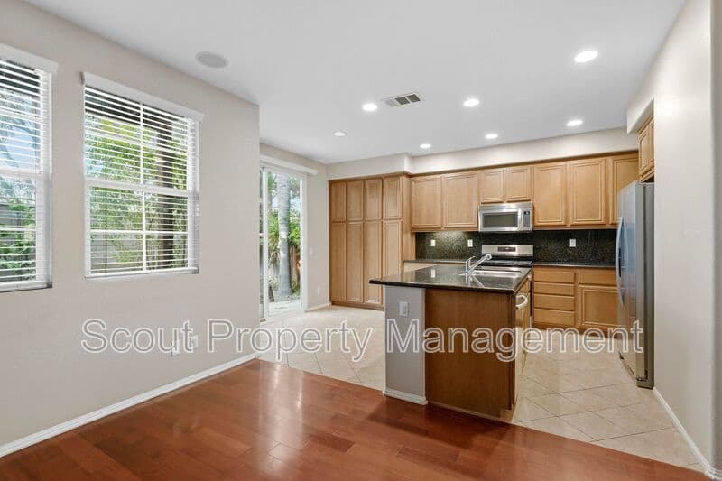 Temecula House: 40099 Annapolis Drive