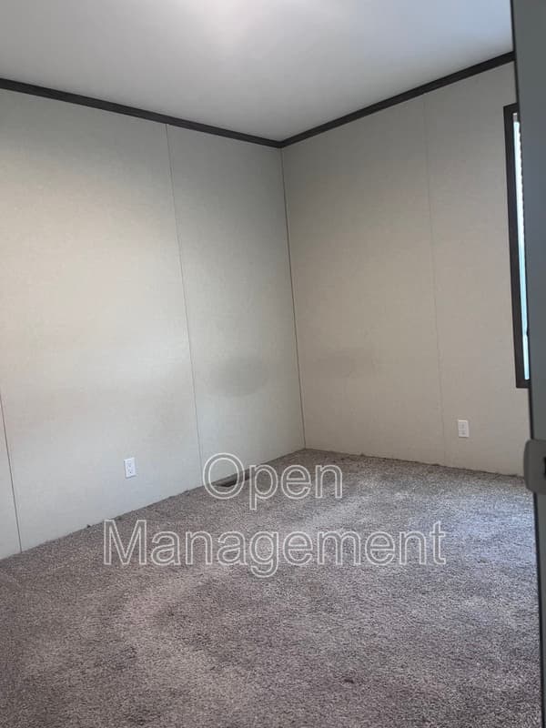 Huxley House: 511 East 1st Street