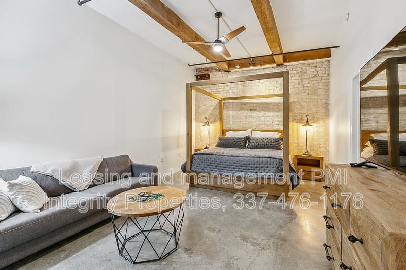 New Orleans Condo: 825 Lafayette Street
