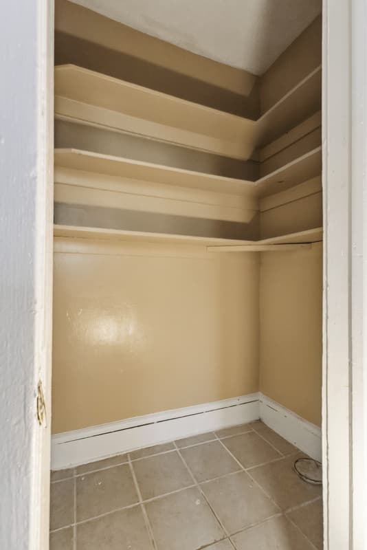 Irvington Condo: 16 Montrose Terrace