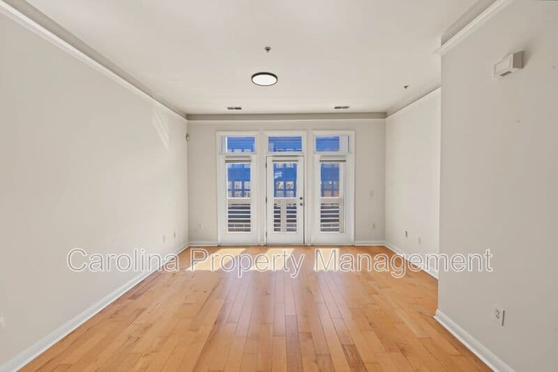Charlotte House: 516 New Bern Station Ct
