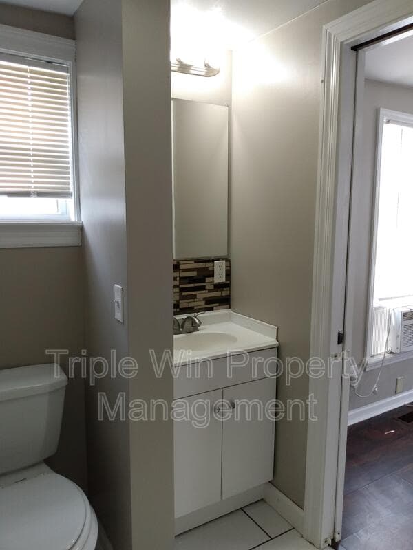 St. Louis House: 236 Wachtel Ave