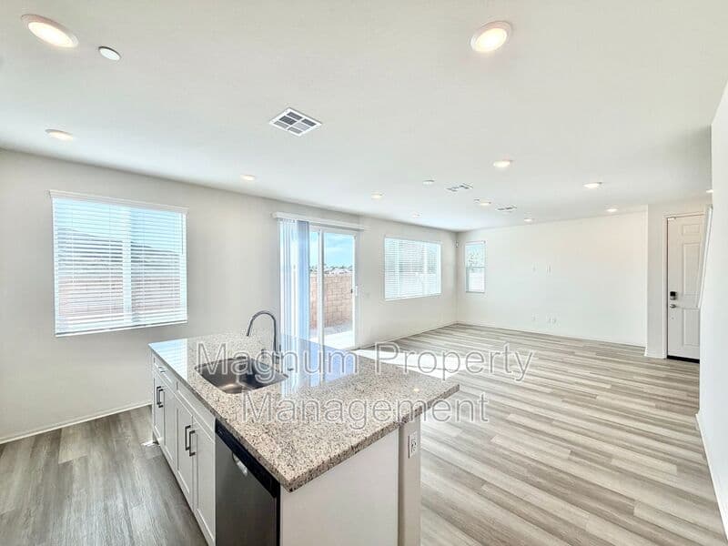 Winchester House: 31799 Woodbank Way