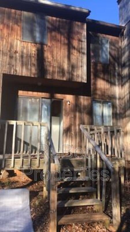 Charlotte House: 6024 Spanish Oak Road