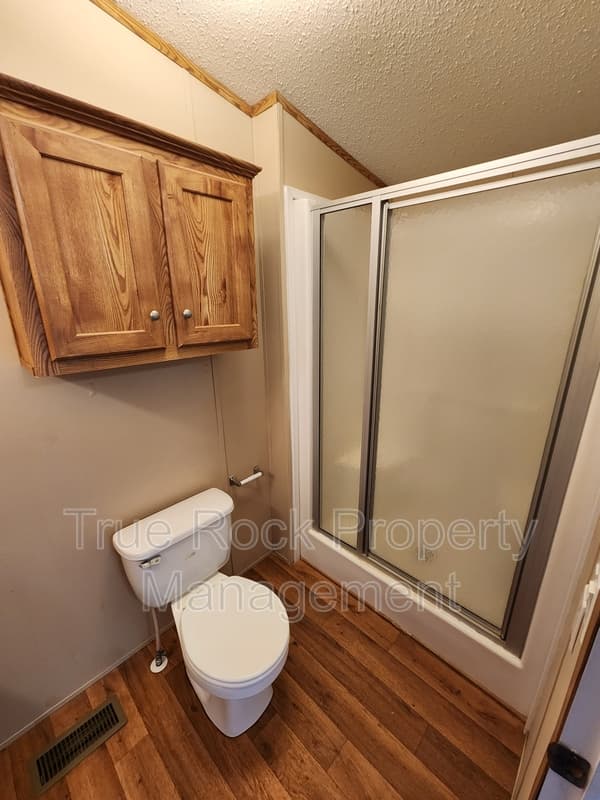 Ada House: 16201 County Road 1525