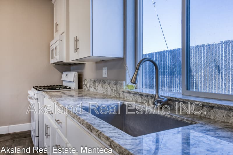 Manteca Condo: 3009 West Lathrop Road - 1