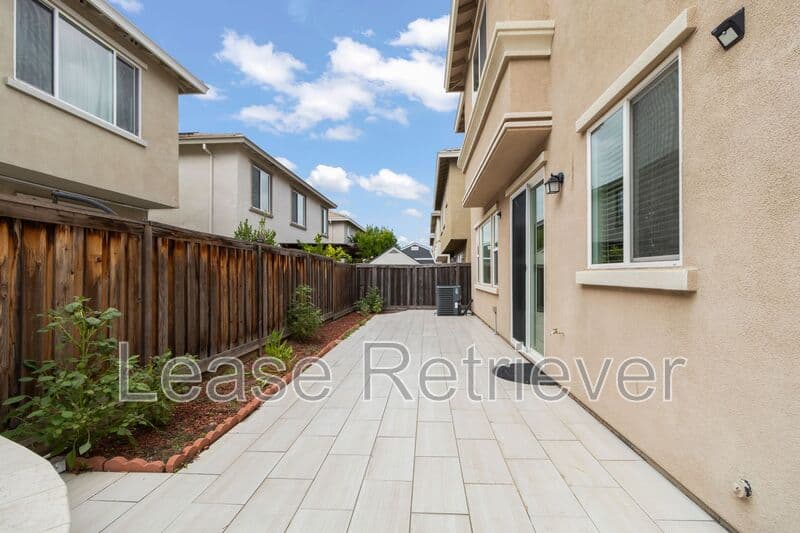 Pittsburg House: 2631 Clarita Dr