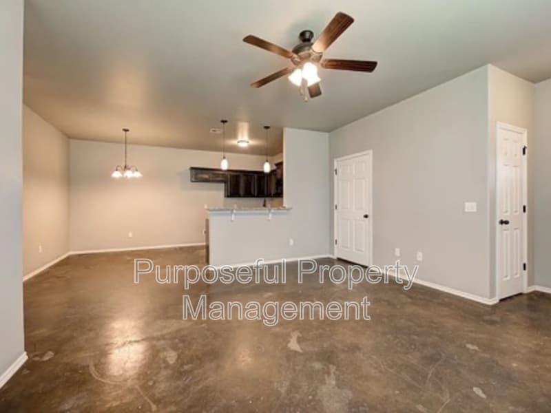 El Reno House: 1867 Cypress Lane