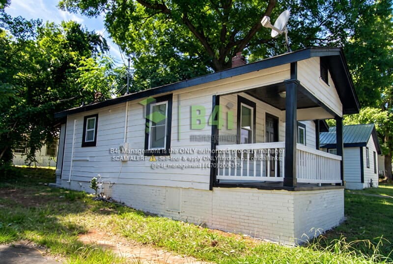 LaGrange House: 508 (304) De Groat Street
