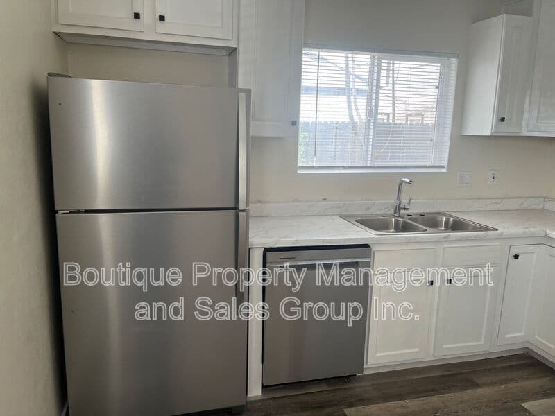 Costa Mesa Condo: 2258 Pamela Lane