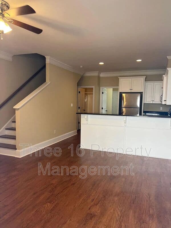 Augusta Townhome: 1555 Craig St