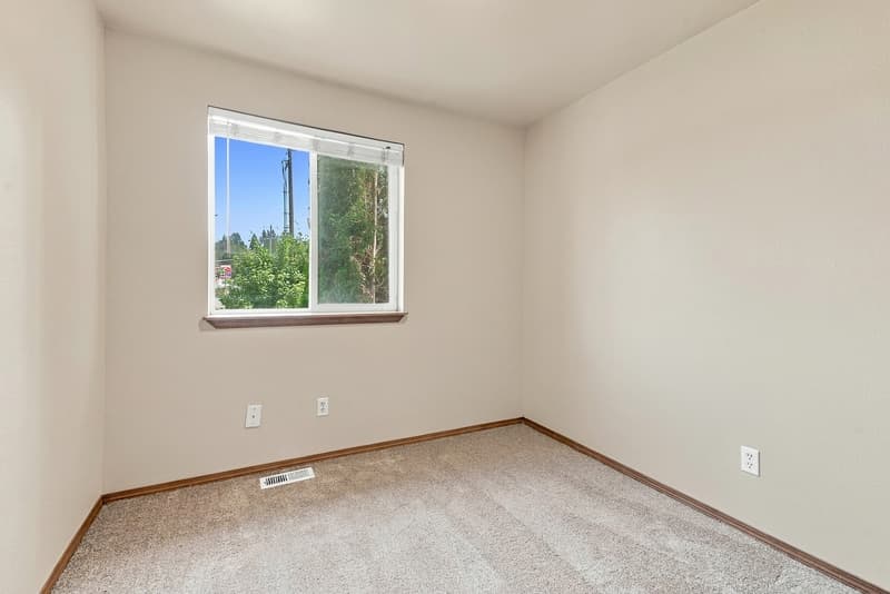 Post Falls House: 800 North Regal Court