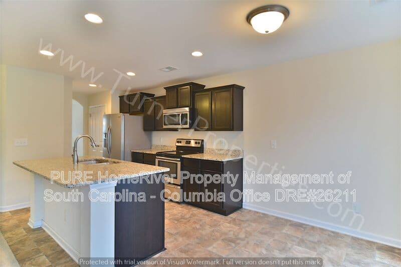 Chapin House: 162 Whispering Oak Ln
