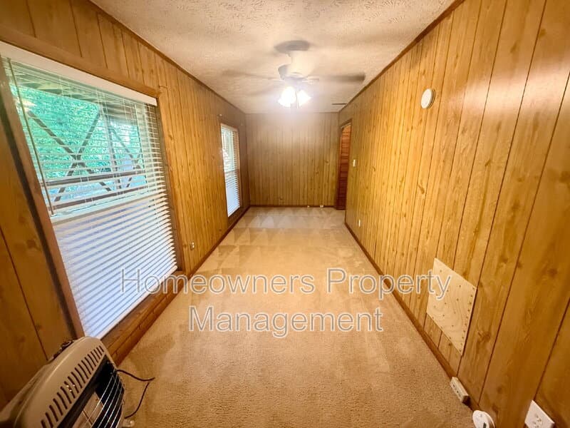 Fayetteville House: 4436 Briton Circle