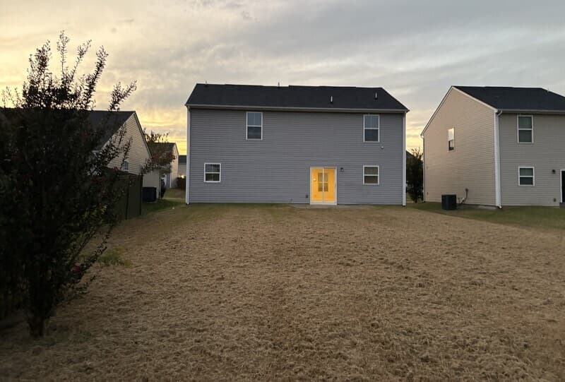 Greenville House: 102 Castlebrook Dr