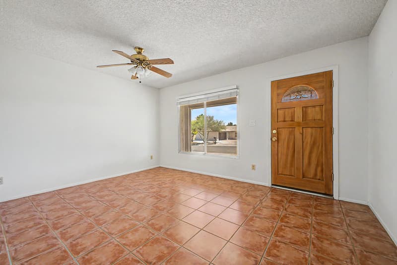 Phoenix House: 2822 E WILLOW Avenue