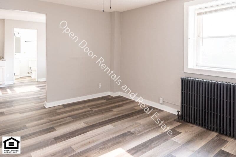 Auburn Condo: 202 N Jackson St
