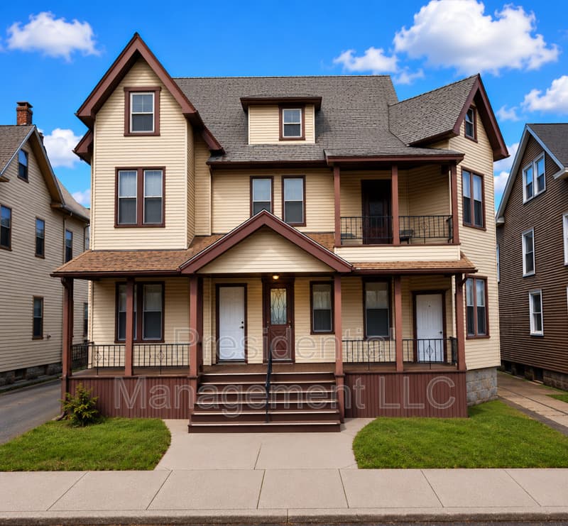 Waterbury Condo: 66 Holmes Ave