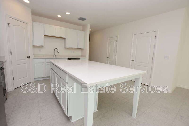 Lakeland House: 3913 Academia Ave.