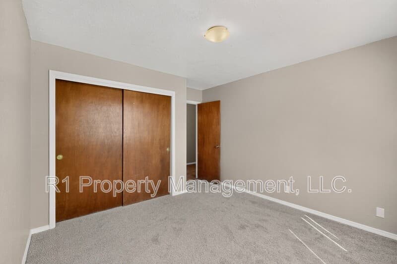 Rio Rancho House: 209 Villa Verde Drive Southeast