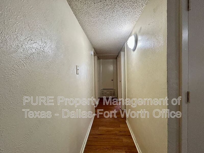 Arlington House: 3502 Littlestone Drive
