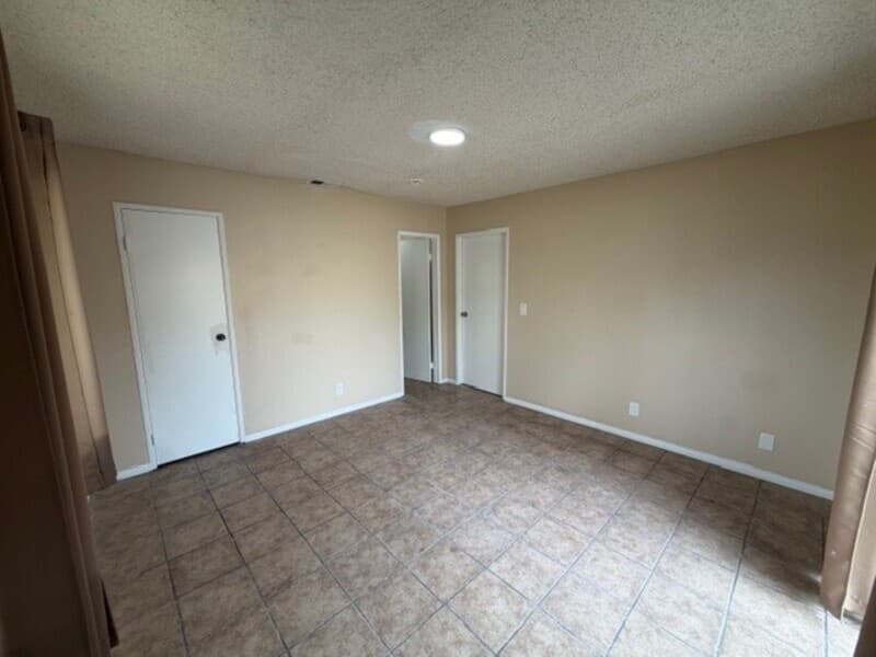 National City Condo: 1609 Grove Street Unit B
