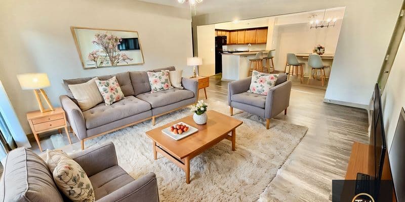 Edwardsville Condo: 1040 University Dr