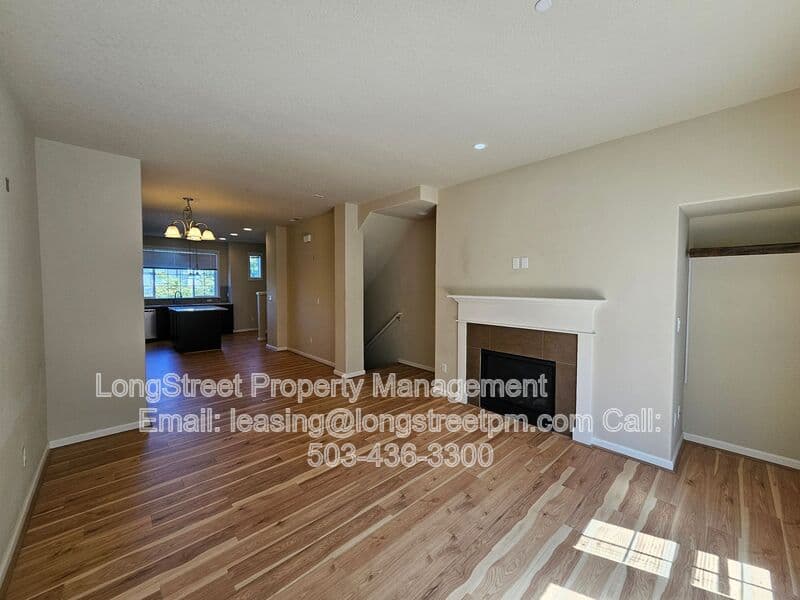 Portland Townhome: 14976 NW Orchid St