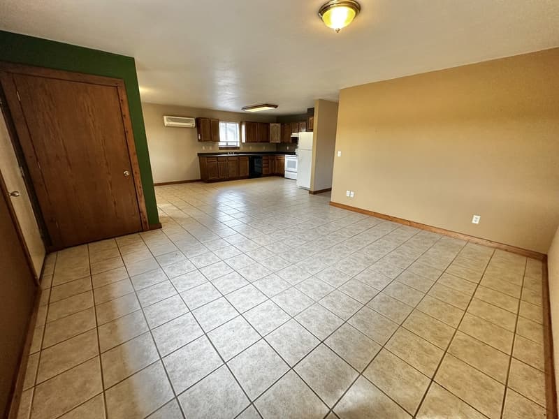 Gresham Condo: 1160 Schabow Street
