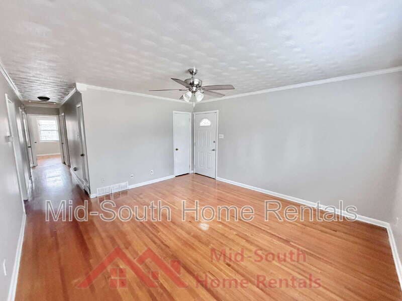 Memphis House: 3831 Hermitage Drive