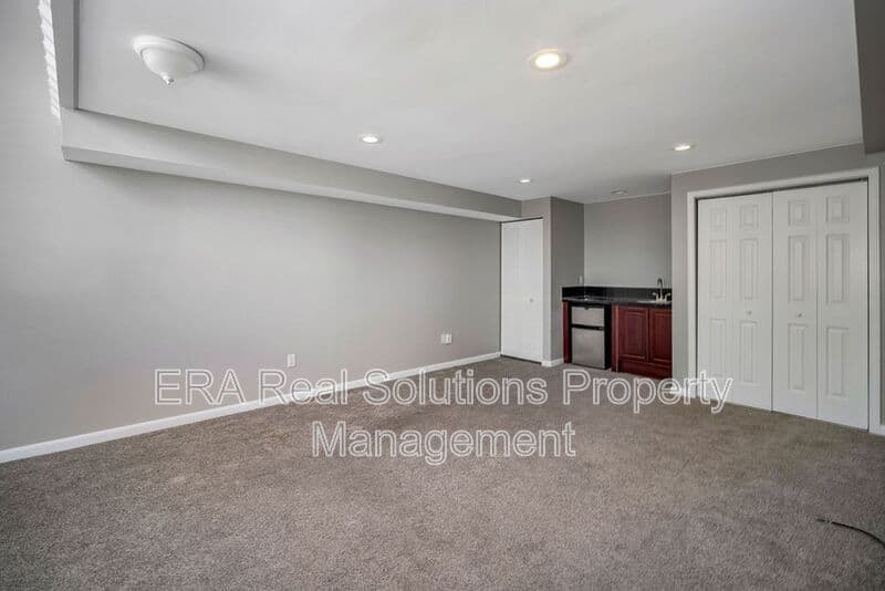 CIncinnati Condo: 2132 Gilbert Ave.