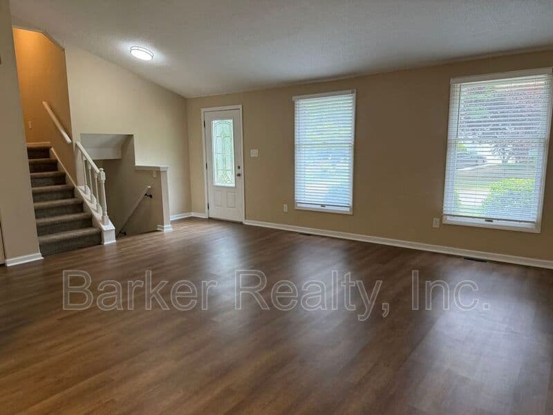 Cary House: 507 Trappers Run Drive
