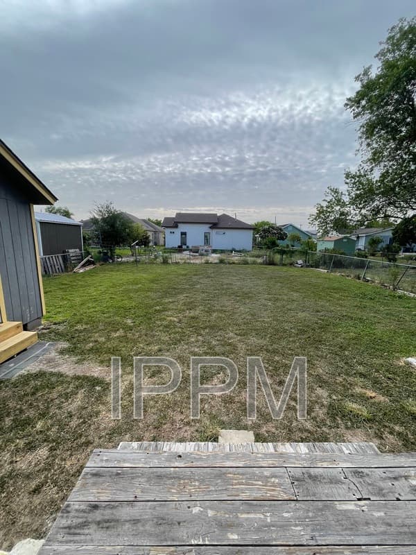 Harlingen House: 317 Oklahoma St