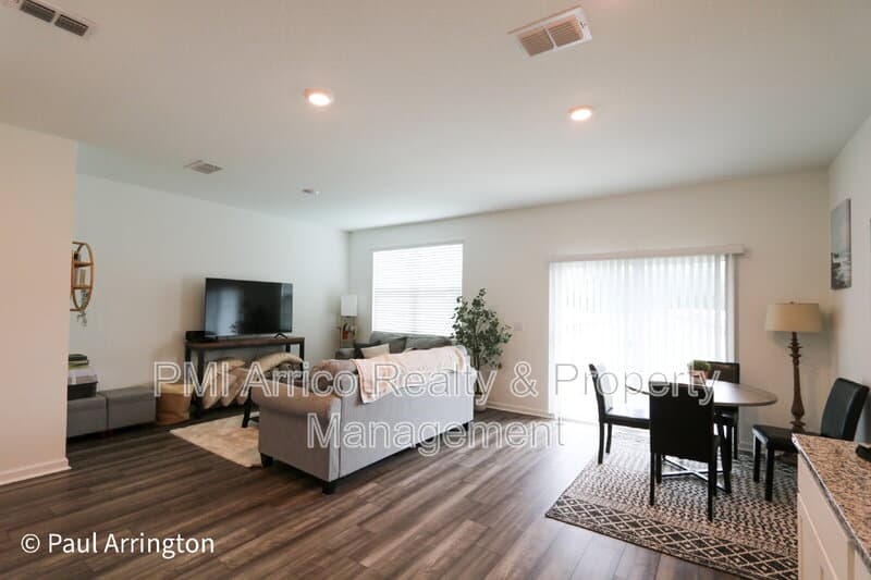 Gibsonton Townhome: 6371 Kay Morgan Lane
